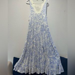 Off white and light blue floral summer/beach dress super flowy and comfortable.